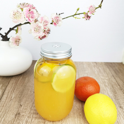 Beverages 0.5 Liter Plastic Storage Jars With Caps Clear Round Juice Containers