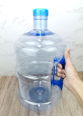 BRA Free 7.5L PLA Water Bottles With Anti-Slip Handle For Fitness Gym Yoga